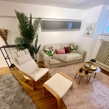 Gemuetliche Souterrain Wohnung Neben Der Universitaetsklinik In Homburg Homburg  Zewnętrze zdjęcie